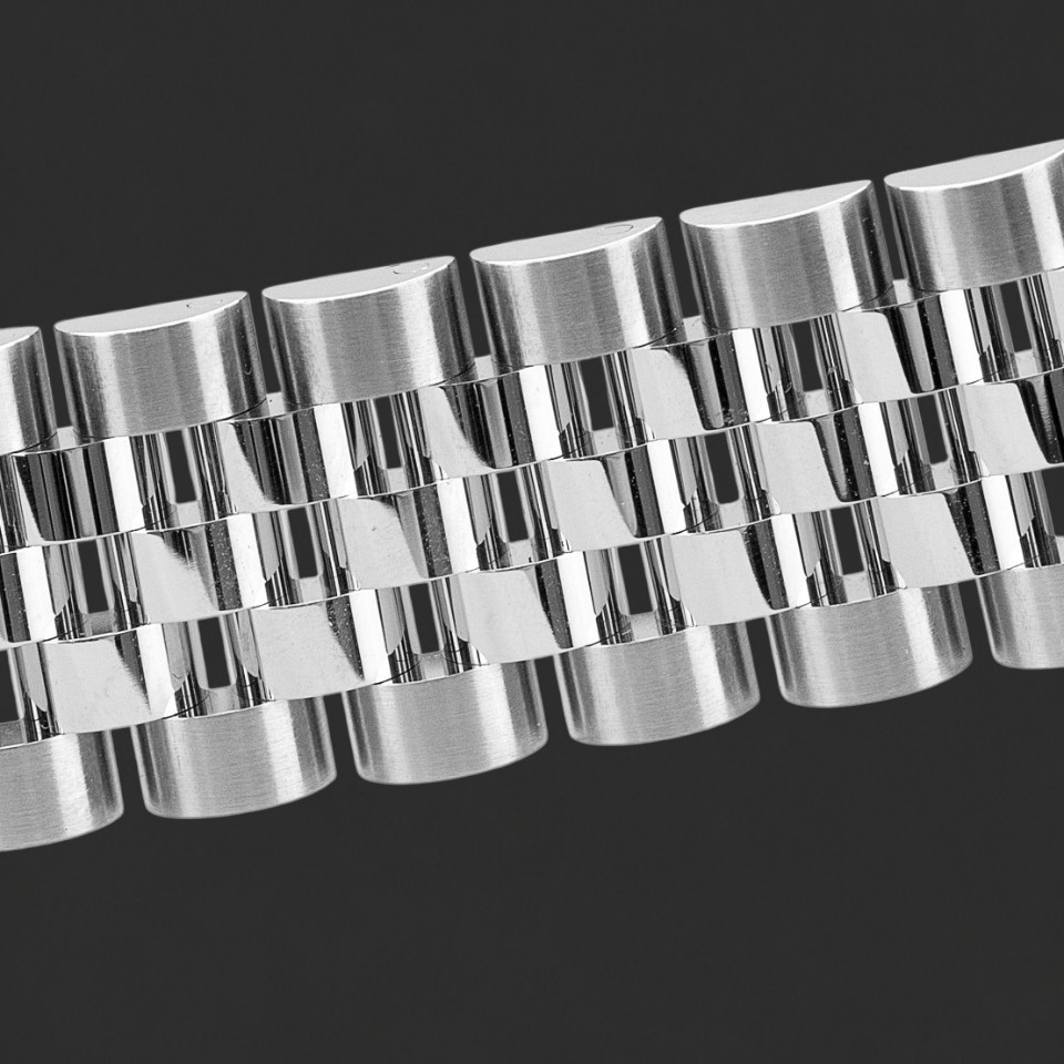 Rolex GMT-Master II Black Dial Silver Jubilee Bracelet Watch - Image 4